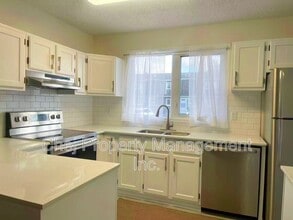3115-3119 119 St NW in Edmonton, AB - Building Photo - Building Photo