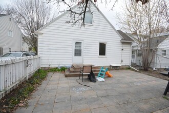 310 16th Ave SW in Rochester, MN - Foto de edificio - Building Photo