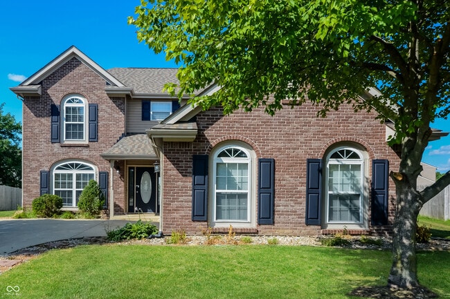 property at 6412 Pemboke Ct