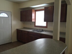 215 E Wildwood Ave in Fort Wayne, IN - Building Photo - Building Photo