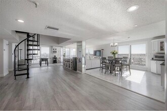 201 W Laurel St in Tampa, FL - Building Photo - Building Photo