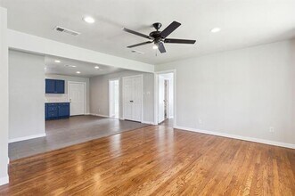 227 W Belt Line Rd in Cedar Hill, TX - Building Photo - Building Photo