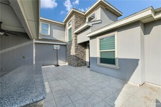 33 Colvin Ave in Edinburg, TX - Building Photo - Building Photo