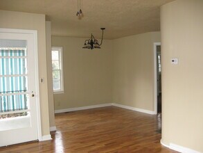 1429 E Main St in Medford, OR - Building Photo - Building Photo