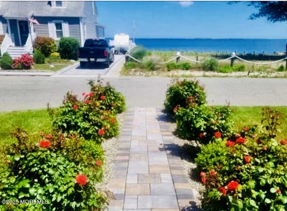 15 Vessel Dr in Ocean Township, NJ - Building Photo