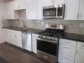 20101 Superior St in Los Angeles, CA - Building Photo - Building Photo