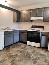 2437 Woodale Ln in Nashville, TN - Building Photo - Building Photo