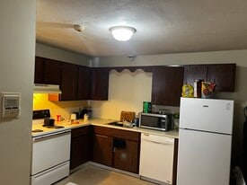 59 Manchester St in Leominster, MA - Building Photo