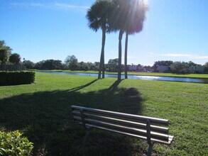 213 2nd Way in West Palm Beach, FL - Building Photo - Building Photo