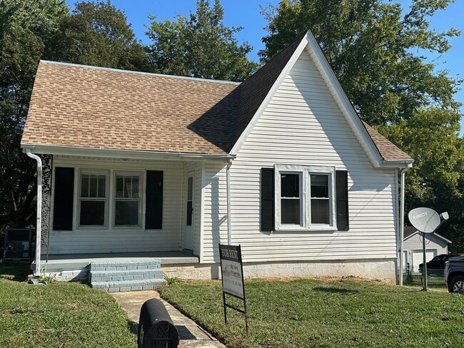 property at 325 E 18th St