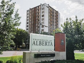 11147 Whyte Ave NW in Edmonton, AB - Building Photo - Building Photo