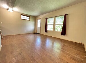 202 14th Ave SW in Cedar Rapids, IA - Building Photo - Building Photo