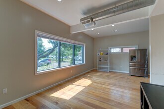 58 Dixwell Ave, Unit 3A in New Haven, CT - Building Photo - Building Photo