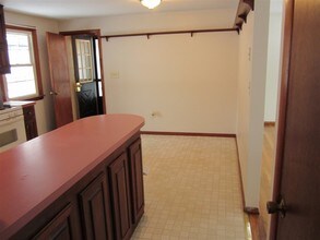 107 Martha Terrace in Portsmouth, NH - Building Photo - Building Photo
