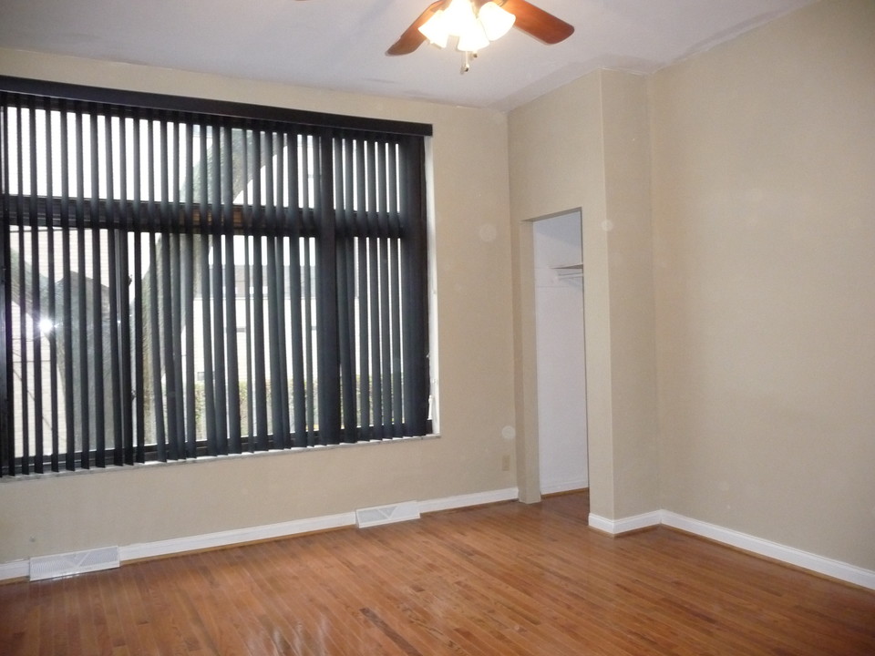 735 N Highland Ave in Pittsburgh, PA - Building Photo