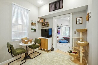 3510 16th St NW, Unit 204 in Washington, DC - Building Photo - Building Photo