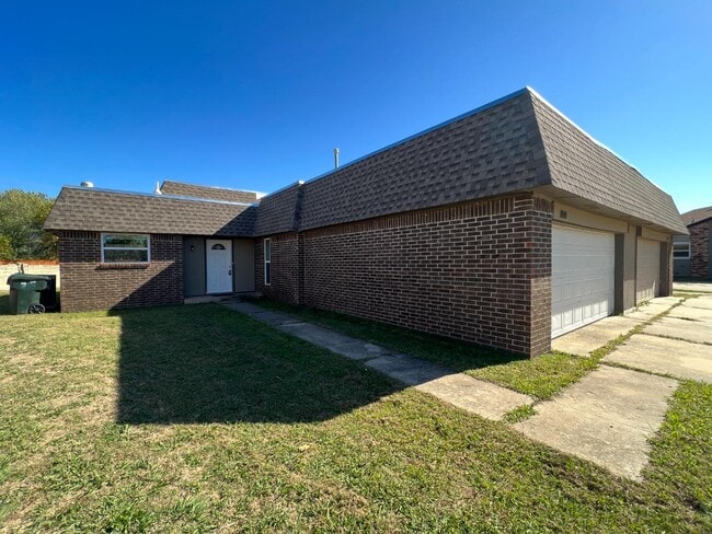 100 Crawford Ct in Norman, OK - Building Photo - Building Photo