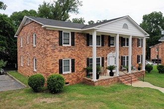 South Saluda Apartments in Columbia, SC - Building Photo - Building Photo