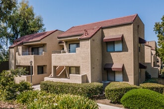 The Highlands at Grand Terrace in Grand Terrace, CA - Foto de edificio - Building Photo