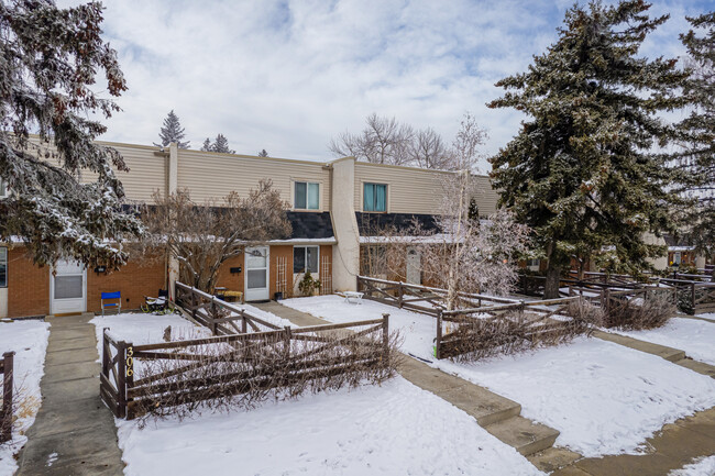 314 84 Av SE in Calgary, AB - Building Photo - Primary Photo