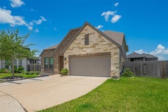 7702 Kenora Wy in Richmond, TX - Building Photo - Building Photo