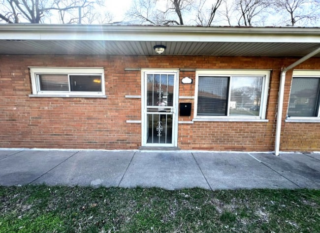 property at 9136 S Anthony Ave