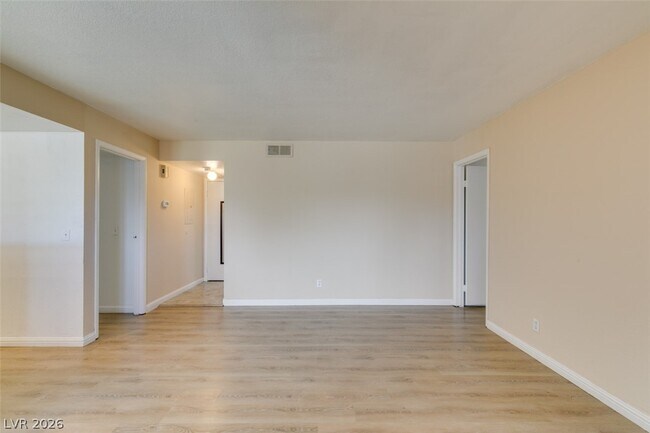 1604 Justin Pl in Henderson, NV - Building Photo - Building Photo