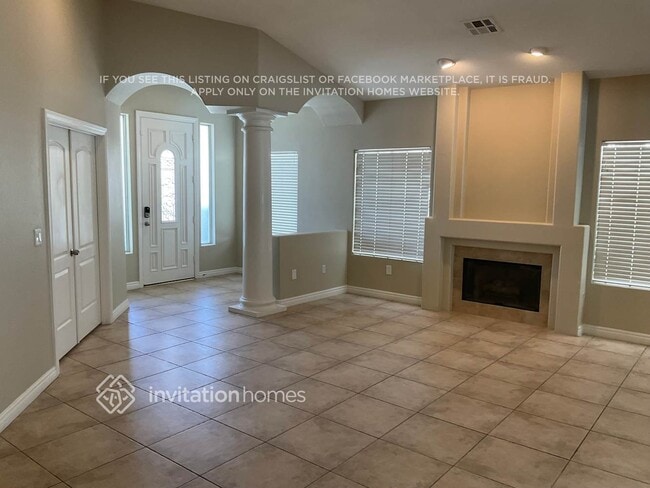 8113 Sunset Cove Dr in Las Vegas, NV - Building Photo - Building Photo