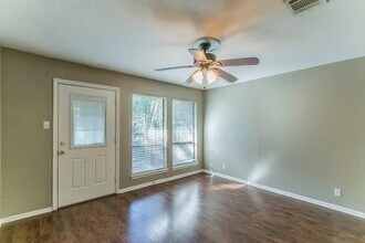 2804 Stewart Dr in Waco, TX - Building Photo - Building Photo