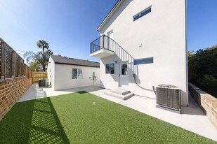 5145 Ewing St in San Diego, CA - Building Photo