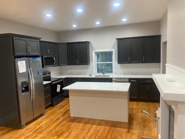 56 June St, Unit 1
