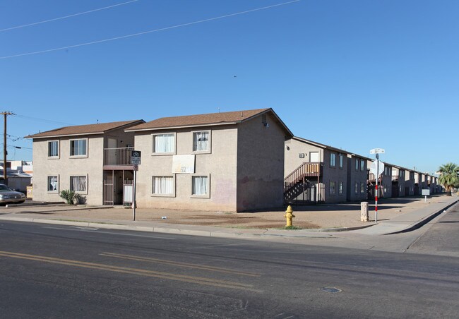 3105 West Melvin Street in Phoenix, AZ - Foto de edificio - Building Photo