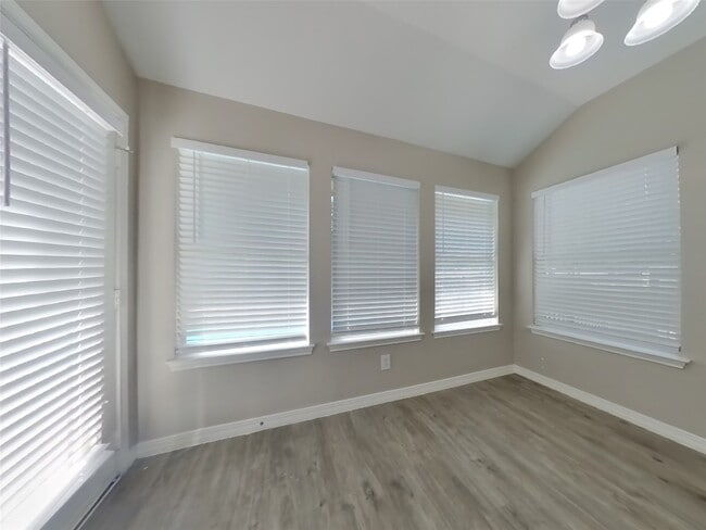 2311 Daneswood Ct