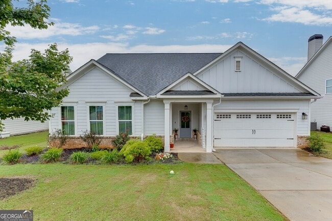 property at 4471 Links Blvd