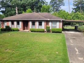 341 Henson Dr in Columbus, GA - Building Photo
