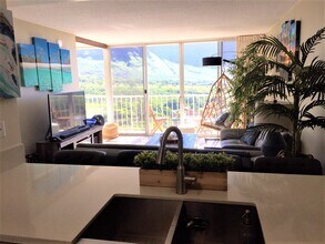 84-680-680 Kili Dr in Waianae, HI - Building Photo - Building Photo