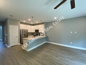 674 Denton Blvd NW in Fort Walton Beach, FL - Foto de edificio - Building Photo