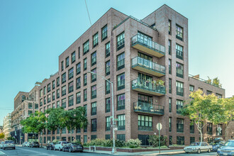 58 Metropolitan in Brooklyn, NY - Building Photo - Primary Photo