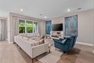 4434 Ficus St in Hollywood, FL - Building Photo - Building Photo