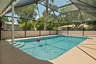 4220 Sunrise Blvd in Fort Pierce, FL - Building Photo - Building Photo