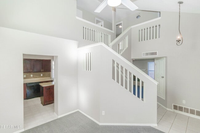 12029 Crown Woods Ct in El Paso, TX - Building Photo - Building Photo