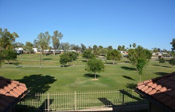 1211 N Miller Rd in Scottsdale, AZ - Building Photo - Building Photo