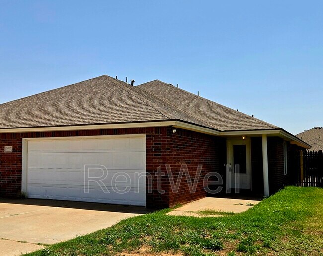 property at 612 N Englewood Ave