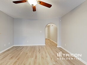 1090 Augusta Woods Dr in Douglasville, GA - Building Photo - Building Photo