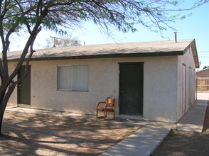 154 W Brighton Ave in El Centro, CA - Building Photo - Building Photo