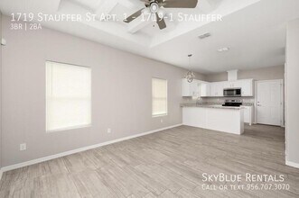 1719 Stauffers St in Weslaco, TX - Building Photo - Building Photo