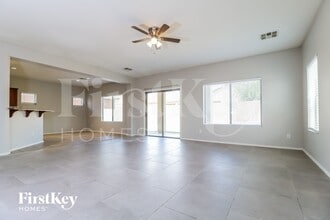 9918 W Bloch Rd in Tolleson, AZ - Foto de edificio - Building Photo