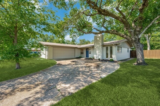 property at 11483 Coral Hills Dr