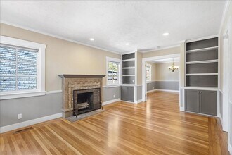 3229 Central Ave in Alameda, CA - Building Photo - Building Photo