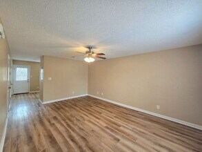 541 Patriot Park Ct in Clarksville, TN - Building Photo - Building Photo